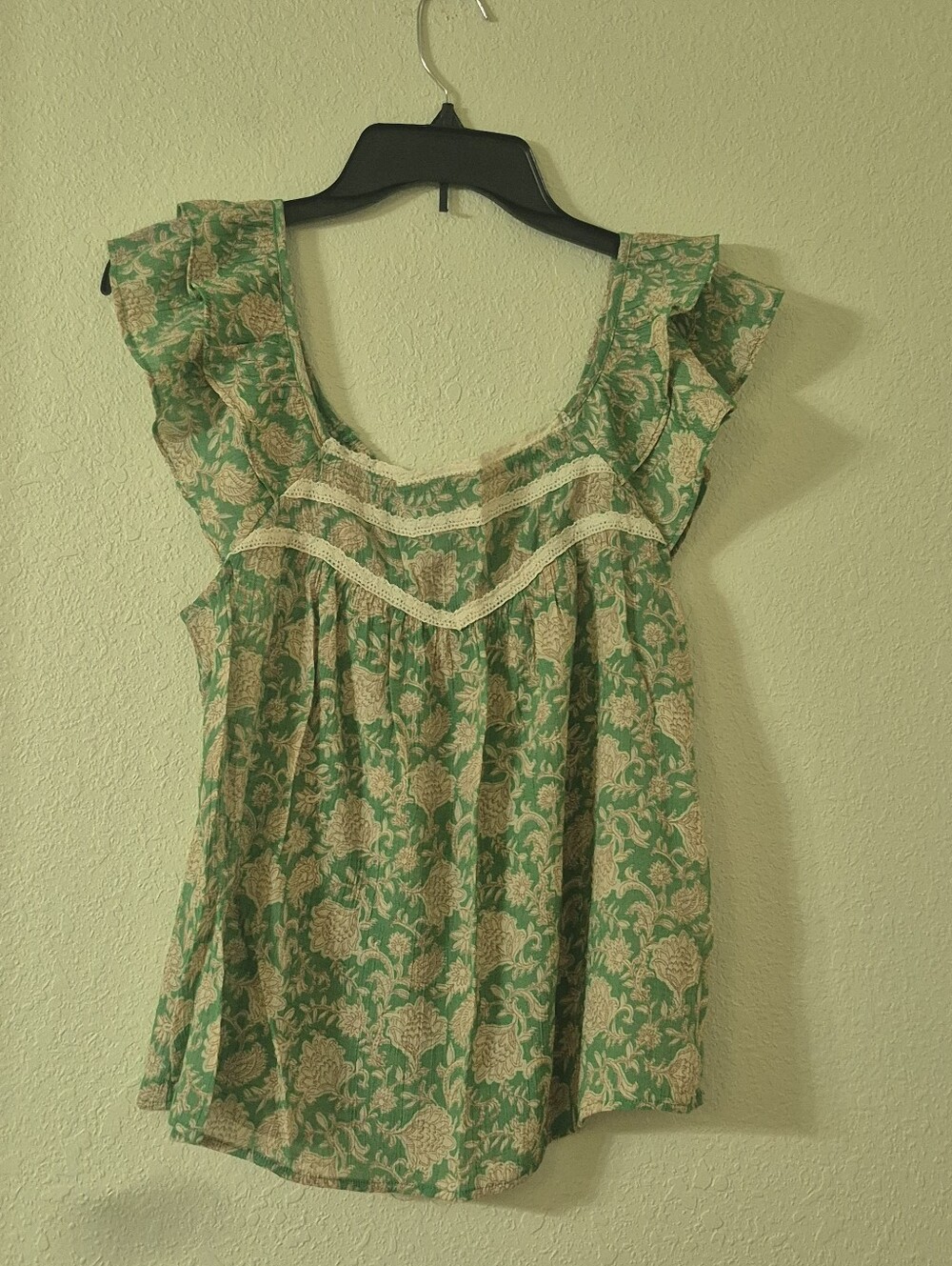 mine Green & Cream Floral Ruffle Tank